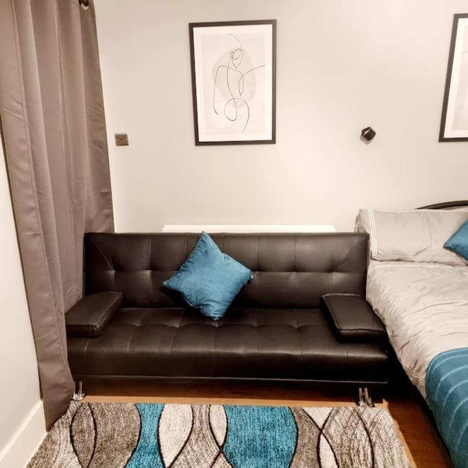 Stylish Apartment, Self Check-In, Ideal 4 Contractors, 25Mins To Gatwick Airport Thornton Heath Exterior foto